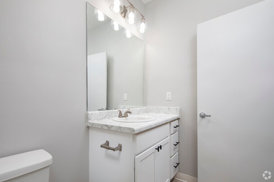 More Photos Of 45 Spectra Dr, Starkville Apartments For Sale