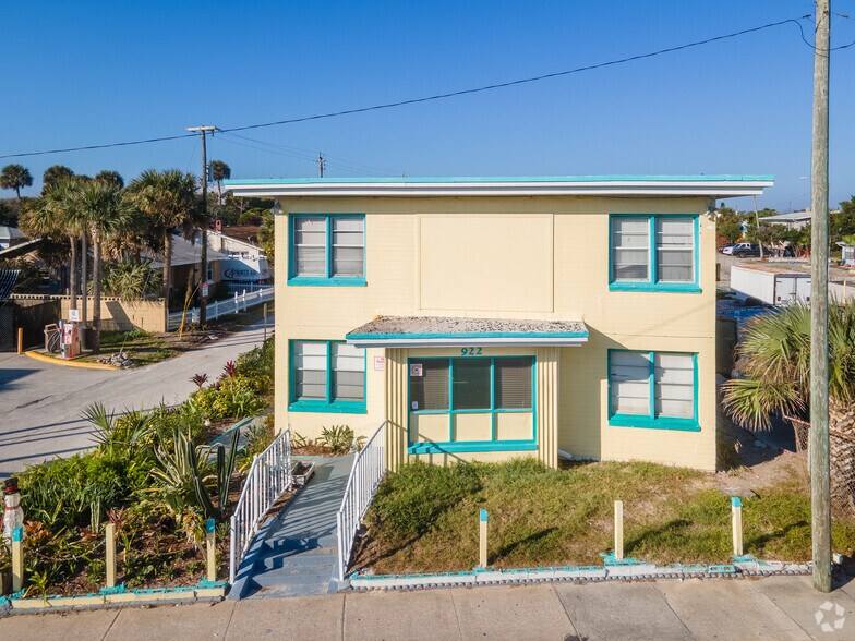 More Photos Of 922 S Atlantic Ave, Daytona Beach Apartments For Sale