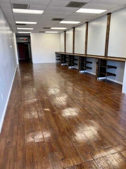 More Photos Of 1000 Lakeland Sq, Flowood Unknown For Lease