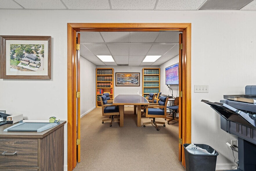More Photos Of 2828 Easy St, Placerville Office For Lease