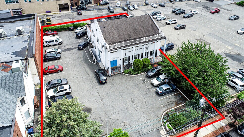 More Photos Of 354 State St, Hackensack Medical For Sale