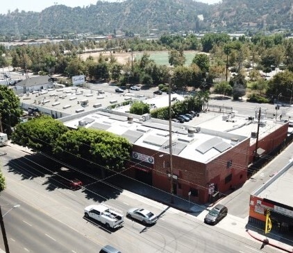 Primary Photo Of 1844 Cypress Ave, Los Angeles Showroom For Lease