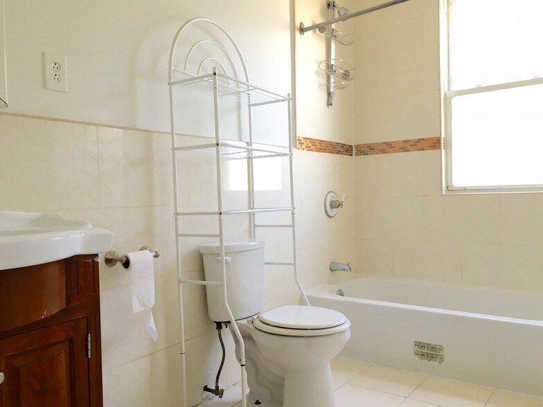 More Photos Of 1040 McBride St, Far Rockaway Apartments For Sale