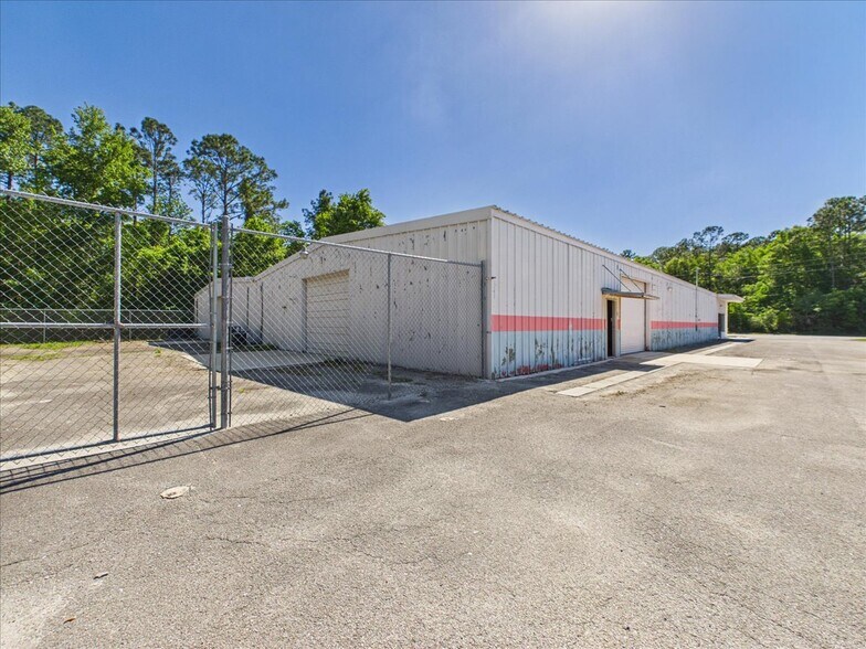 More Photos Of 607 Palm Ave, Palatka Flex For Sale