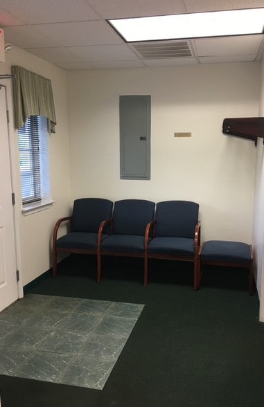 More Photos Of 225 Bridge St, Metuchen Medical For Lease