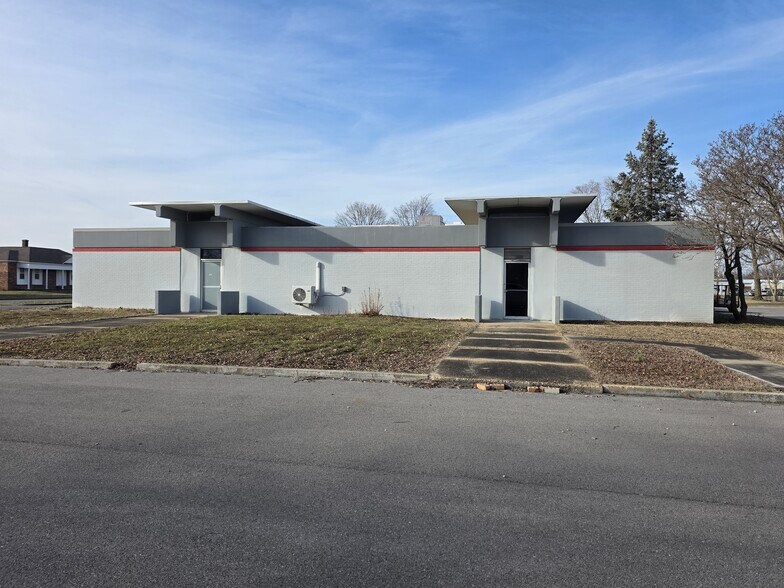 More Photos Of 210 S Kingshighway St, Sikeston Schools For Sale