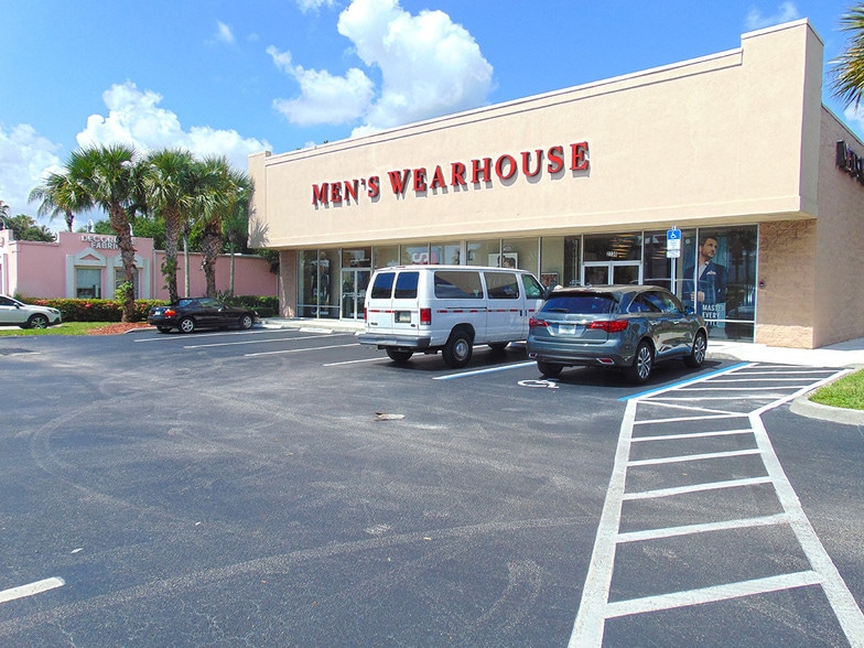 More Photos Of 2670-2860 NW Federal Hwy, Jensen Beach Storefront For Sale