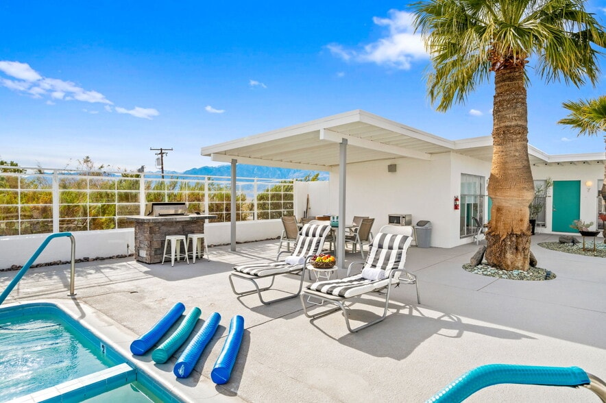More Photos Of 12689 Eliseo Rd, Desert Hot Springs Hotel For Sale