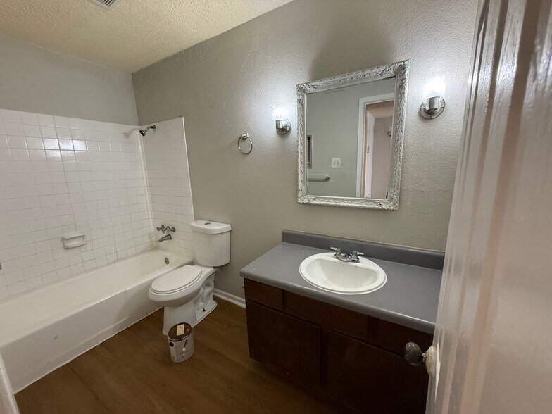 More Photos Of 401 Pinchback Rd, Beaumont Apartments For Sale