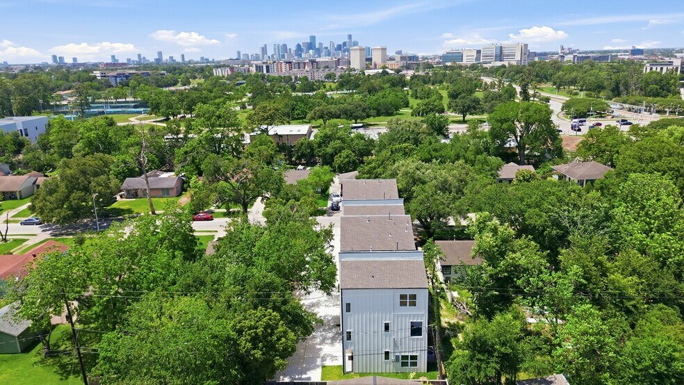 More Photos Of 5024 Winnetka St, Houston Multifamily For Sale