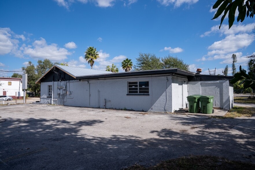 More Photos Of 108 9th Ave E, Bradenton Freestanding For Sale