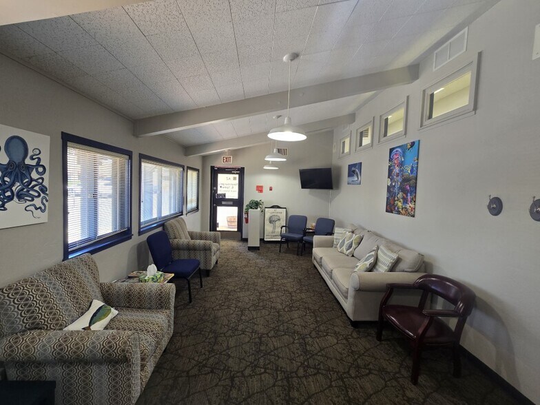 More Photos Of 999 Division St, Prescott Medical For Sale