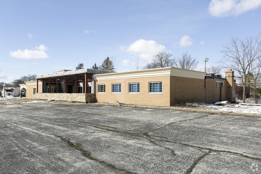 More Photos Of 8200-8218 N Teutonia Ave, Brown Deer Assisted Living For Sale