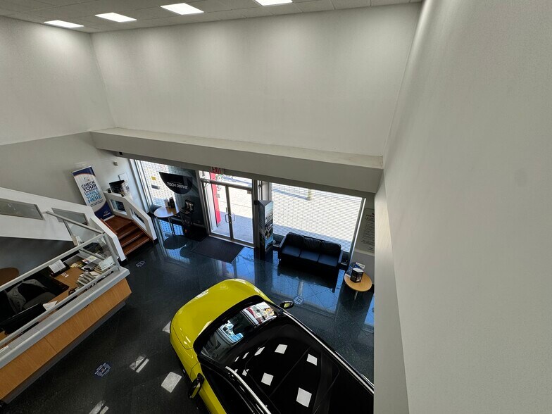 More Photos Of 2758 Coney Island Ave, Brooklyn Auto Dealership For Lease