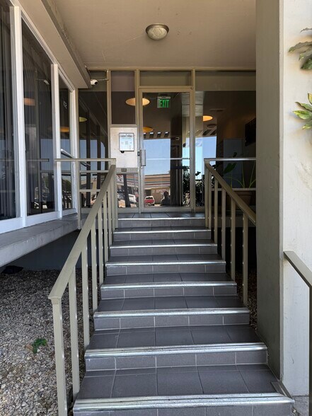 More Photos Of 375 Atlantic Ave, Long Beach Apartments For Lease