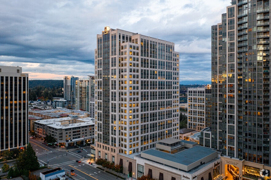 More Photos Of 11111 NE 8th St, Bellevue General Retail For Lease