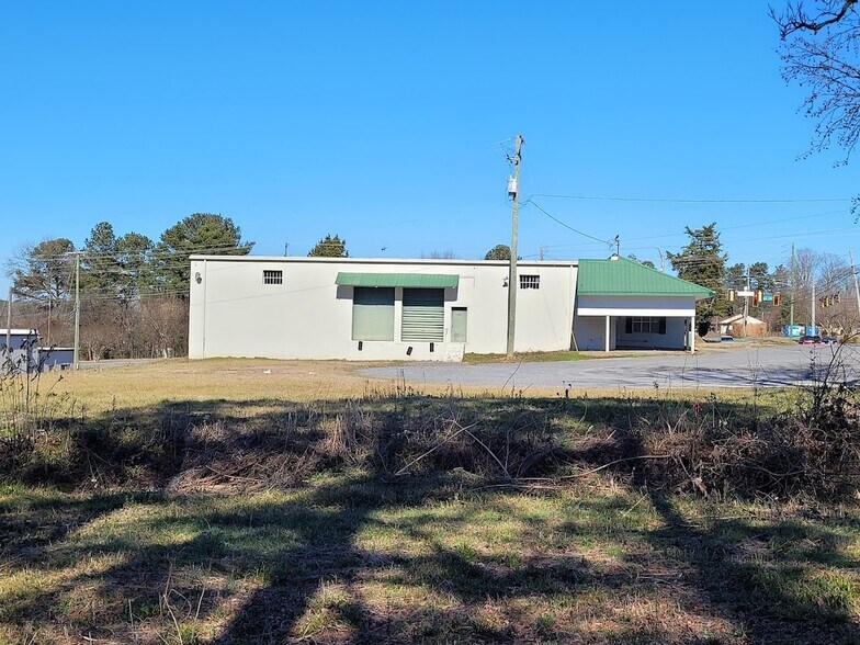 More Photos Of 604 Sheridan Ave, Dalton Warehouse For Sale