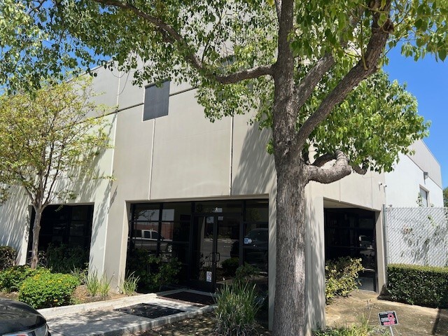 Primary Photo Of 3559 Landco Dr, Bakersfield Warehouse For Lease