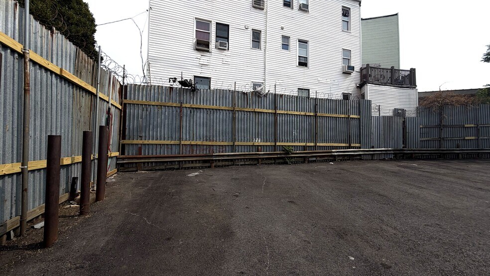 More Photos Of 430-440 Timpson Pl, Bronx Land For Lease