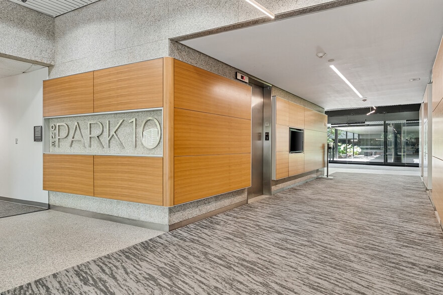 More Photos Of 16225 Park Ten Pl, Houston Office For Lease