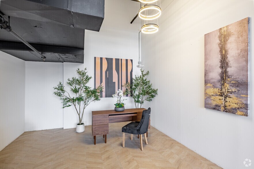 More Photos Of 6569-6581 N Van Nuys Blvd, Van Nuys Apartments For Lease