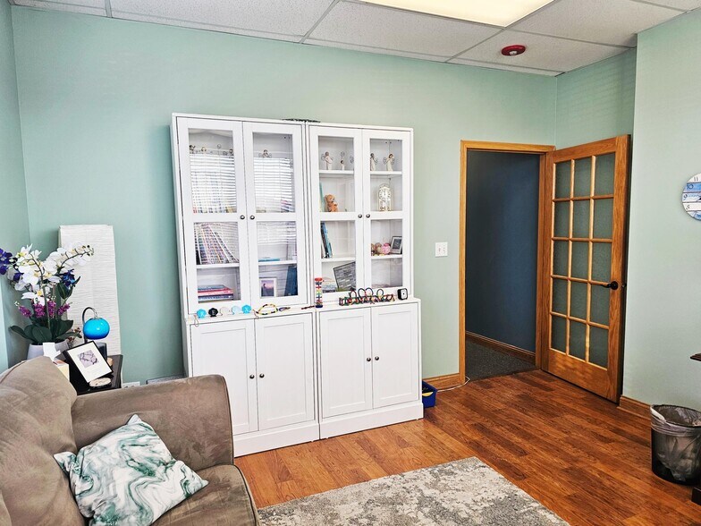 More Photos Of 11520 W 183rd St, Orland Park Medical For Sale