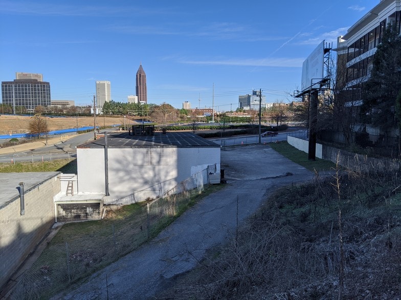 More Photos Of 400 Northside Dr NW, Atlanta Showroom For Sale