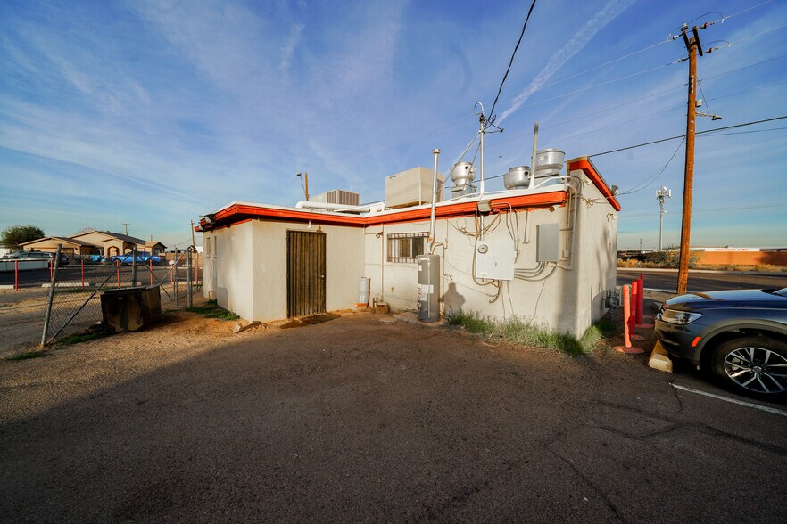 More Photos Of 301 W Main St, Avondale Restaurant For Sale