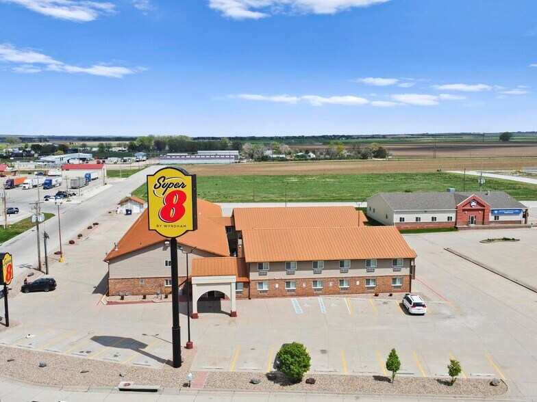 More Photos Of 500 E A St, Ogallala Hotel For Sale