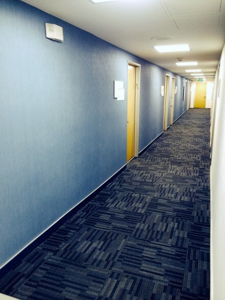 More Photos Of 16542 Ventura Blvd, Encino Unknown For Lease