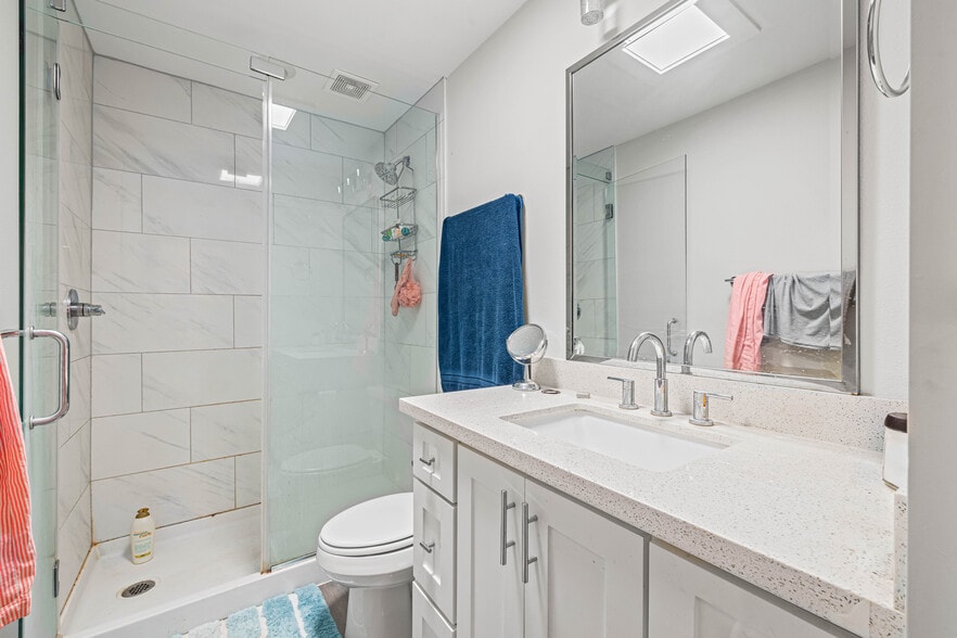 More Photos Of 525 11th St, Galveston Apartments For Sale
