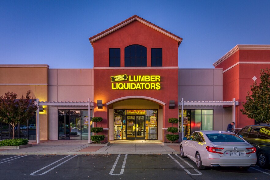 More Photos Of 9400 Fairway Dr, Roseville Storefront For Lease