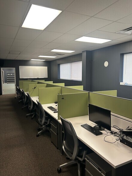 More Photos Of 3862 Race Rd, Cincinnati Light Manufacturing For Lease