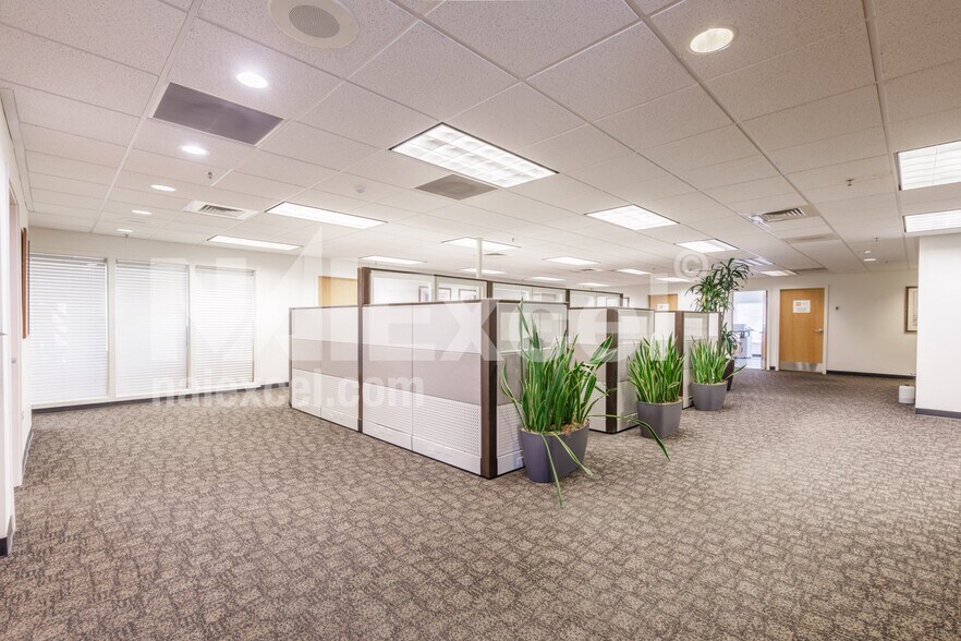 More Photos Of 1 S Main St, Saint George Bank For Sale