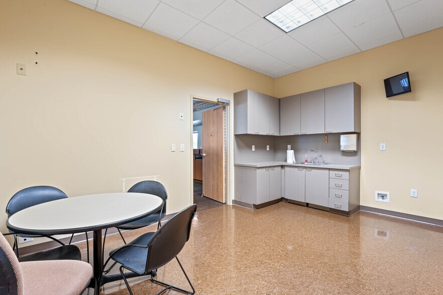 More Photos Of 326 Ga-314 Hwy, Fayetteville Bank For Sale