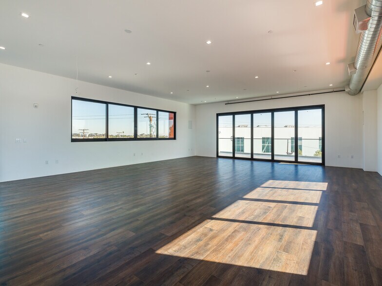 More Photos Of 507 S Douglas St, El Segundo Loft Creative Space For Lease