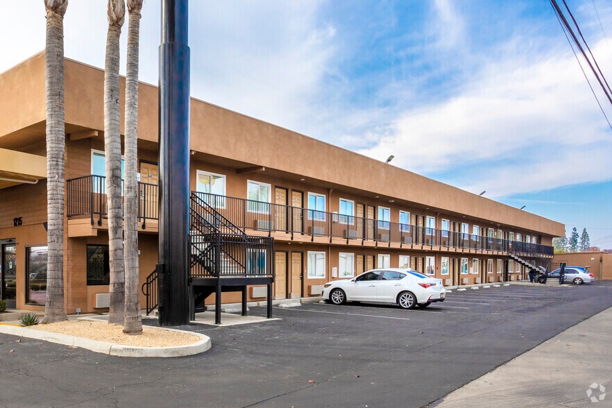 More Photos Of 1215 R St, Merced Hotel For Sale