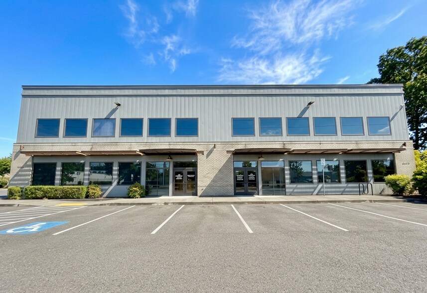 Primary Photo Of 15810 SE 135th Ave, Clackamas Flex For Lease