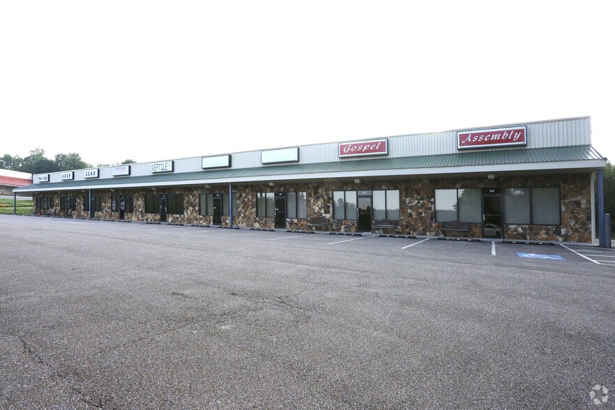 More Photos Of 98 Dean Goss Dr, Jasper Storefront Retail Office For Sale