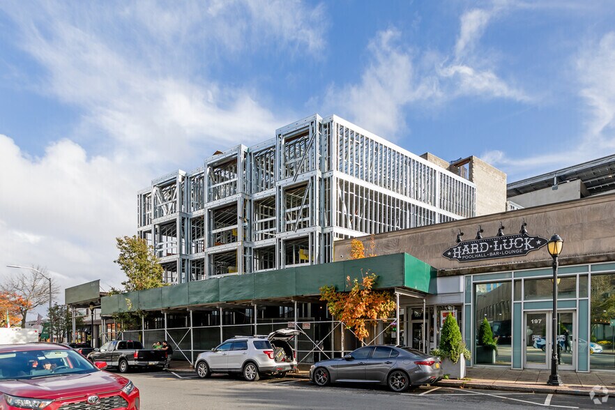 Primary Photo Of 199-201 E Post Rd, White Plains Apartments For Lease