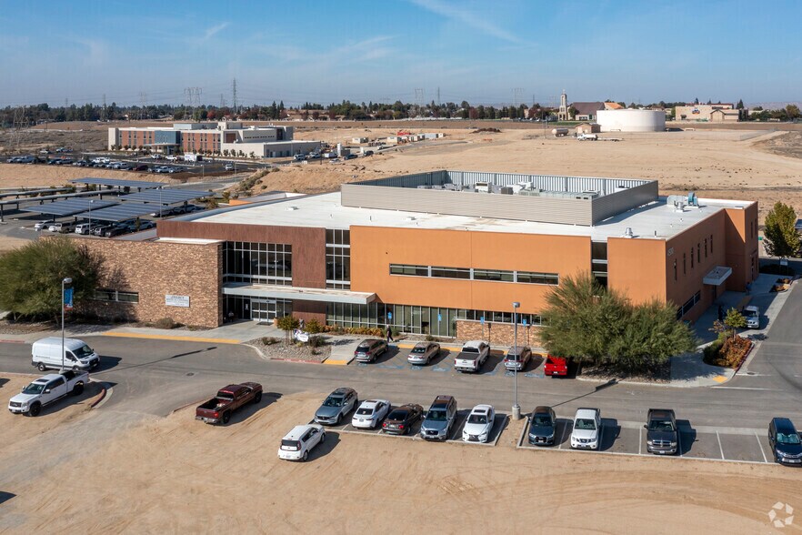 More Photos Of 4500 Morning Dr, Bakersfield Medical For Lease