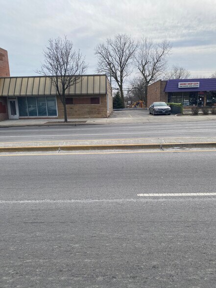 More Photos Of 4835 Dempster St, Skokie Freestanding For Sale