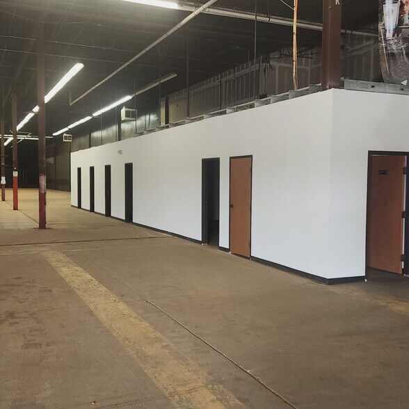 More Photos Of 615 W Wilshire Blvd, Oklahoma City Warehouse For Lease