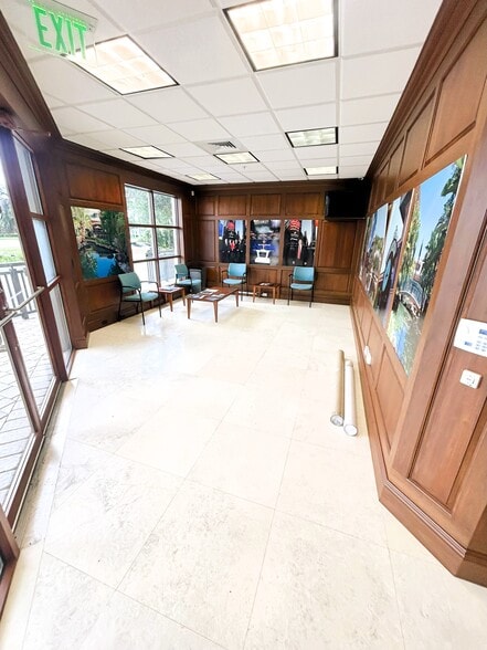 More Photos Of 24860 S Tamiami Trl, Bonita Springs Medical For Lease