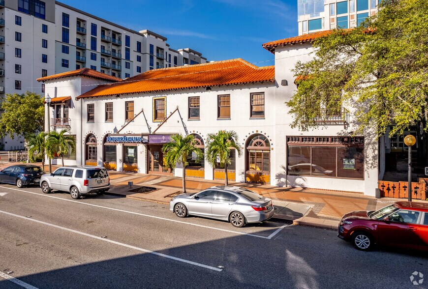 More Photos Of 123 4th St S, Saint Petersburg Freestanding For Lease