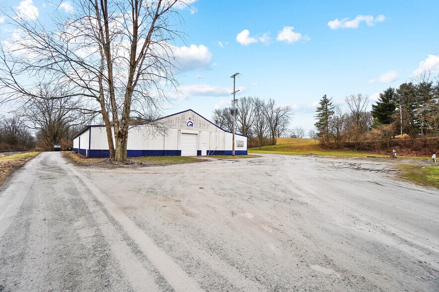 More Photos Of 6220 Knollwood Rd, Springfield Warehouse For Sale
