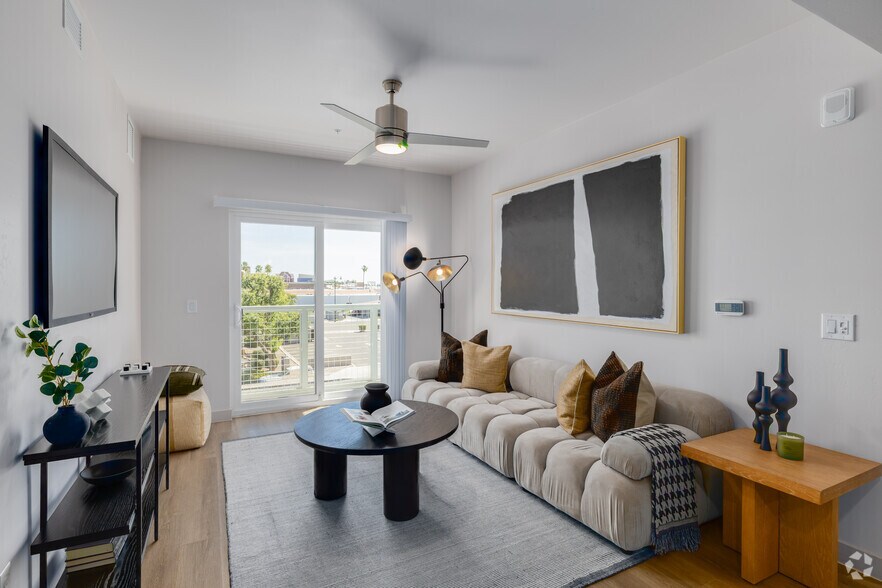 More Photos Of 424 W Main St, Mesa Apartments For Lease