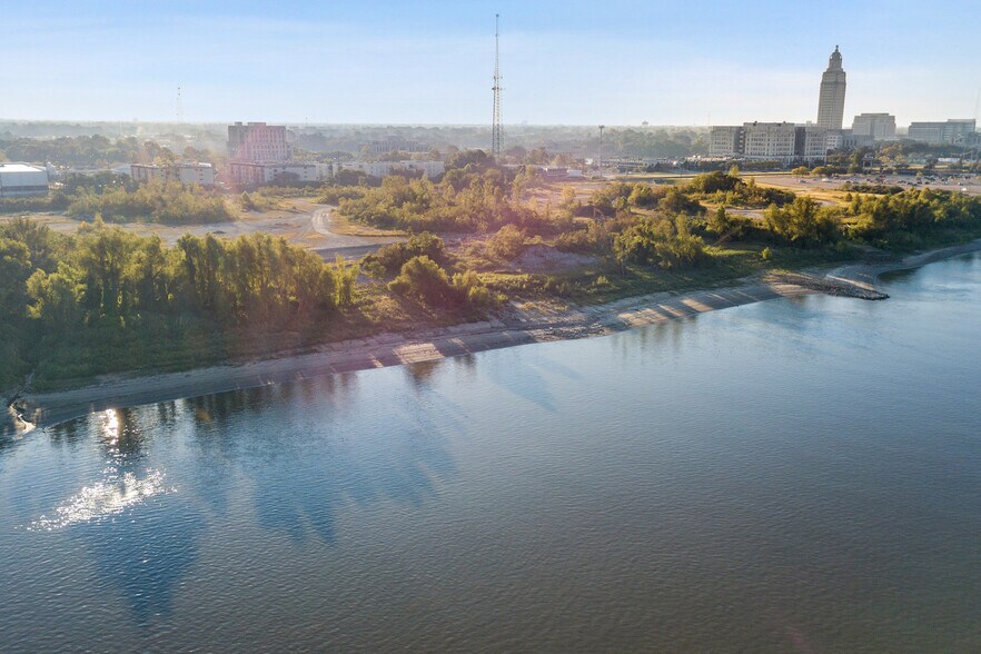 More Photos Of 100 River Rd S, Baton Rouge Land For Sale