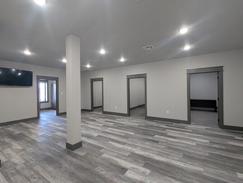 More Photos Of 7245 FM 1006 Rd, Orange Warehouse For Lease