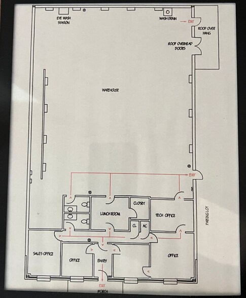 More Photos Of 240 Corporate Dr, Sibley Distribution For Sale